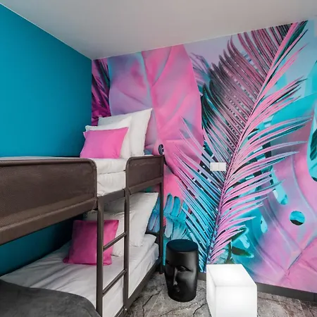 Flatbook Miami Vice Z Tarasem, Basenem I Garazem Apartment Krynica Morska